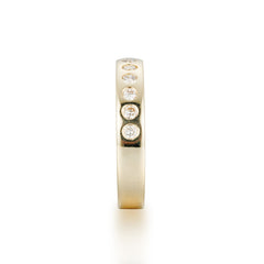 Chic Bezel Ring